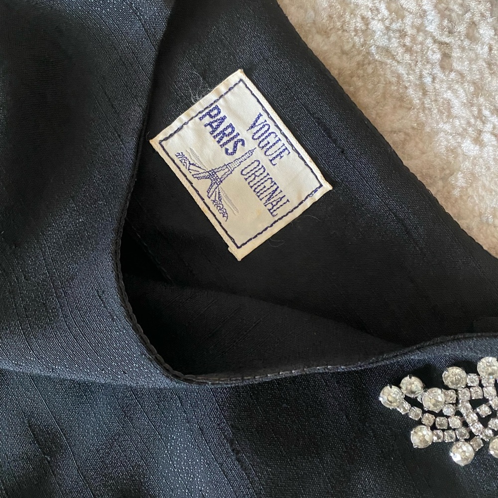 Black mini vintage vogue dress fits like a size 2
